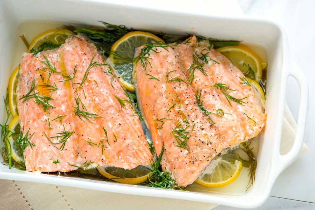 Baked trout for a 6-sheet diet