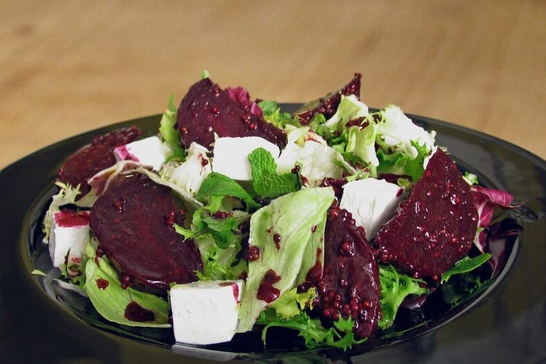 Salad with beets and cheese for weight loss