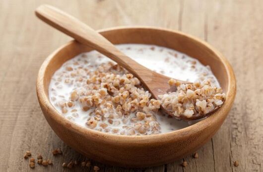 Buckwheat porridge with kefir