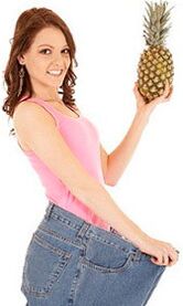 A larger girl with pineapple
